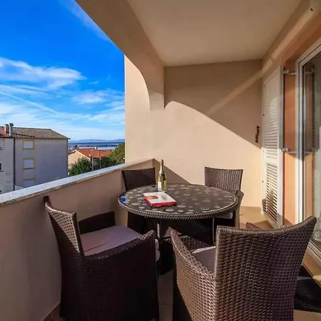 Apartament In 51202 *