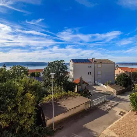 Apartman In 51202 *